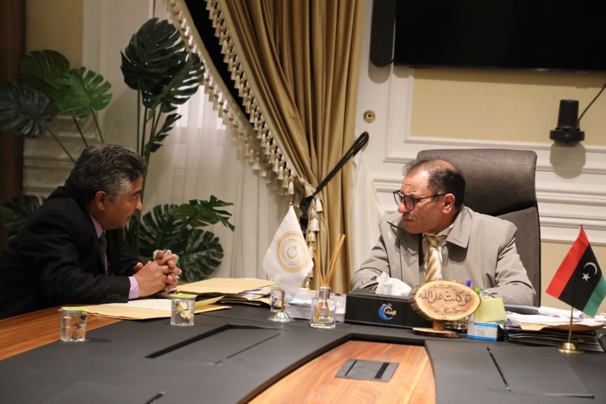 "Meeting of the Minister of Higher Education and the President of Sabratha University to discuss the development of the educational process."