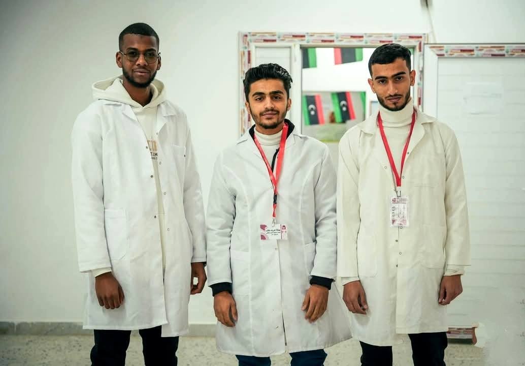Field Visit by Students and Professors of Al-Jamil Faculty of Pharmacy to the National Institute for Cancer Treatment in Sabratha