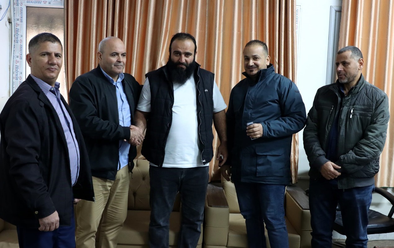 تسليم واستلام مهام مدير مكتب الشؤون الإدارية والمالية بكلية العلوم صبراتة